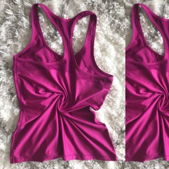 Women's Under Armour Racerback Fuchsia Tank Top - Picture 4 of 7